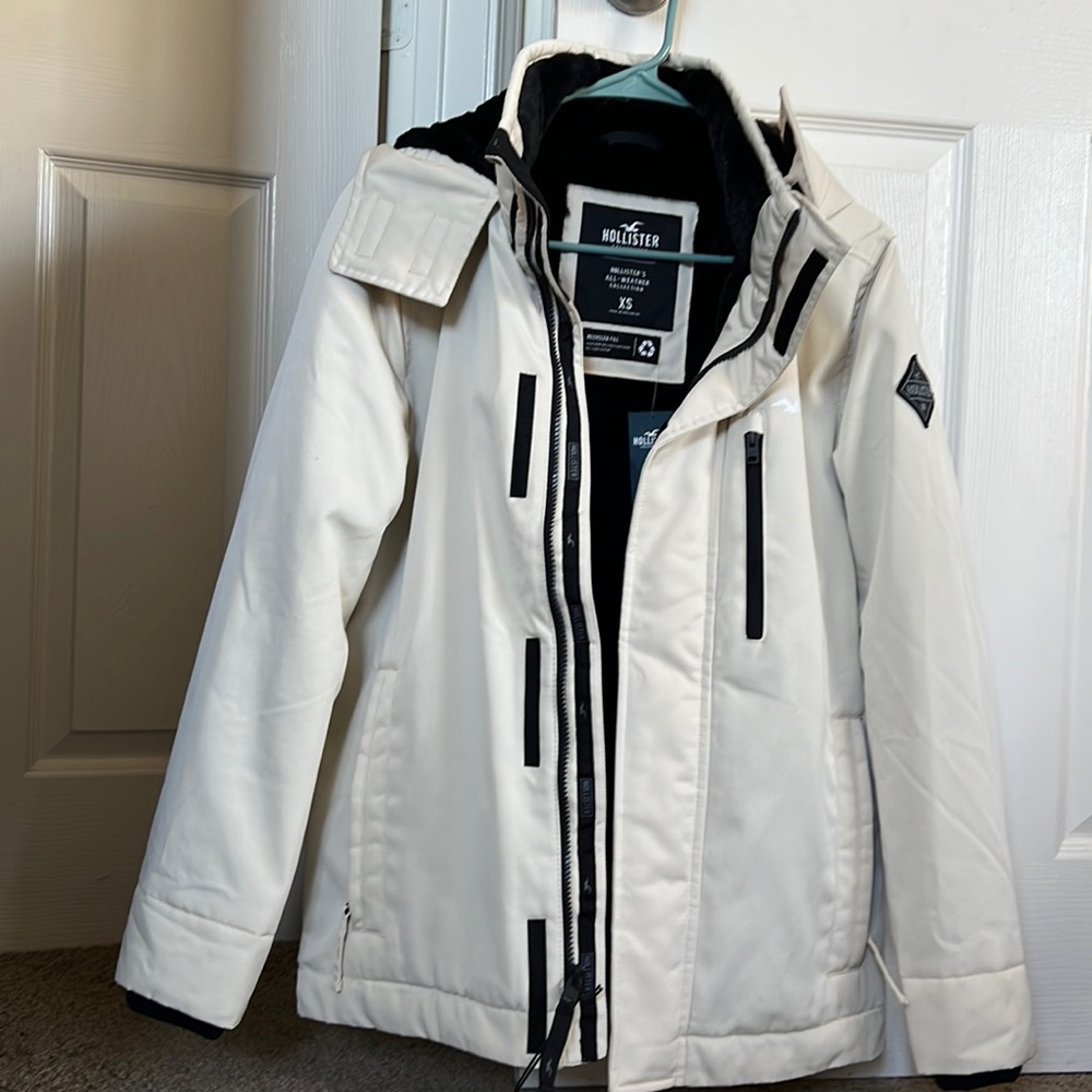 Hollister All-Weather Jacket NWT XS